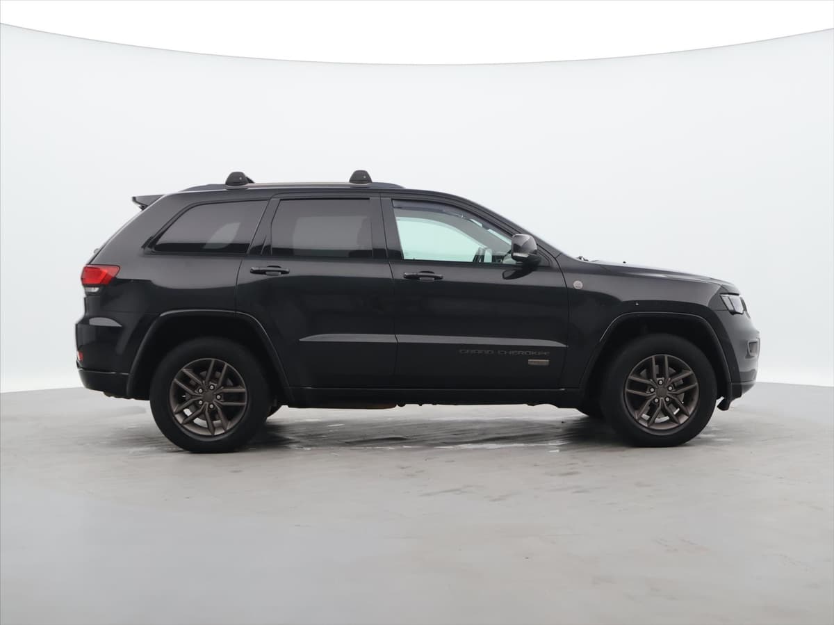 Jeep Grand Cherokee - Náhled 8
