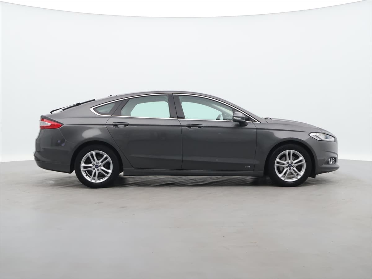 Ford Mondeo - Náhled 8