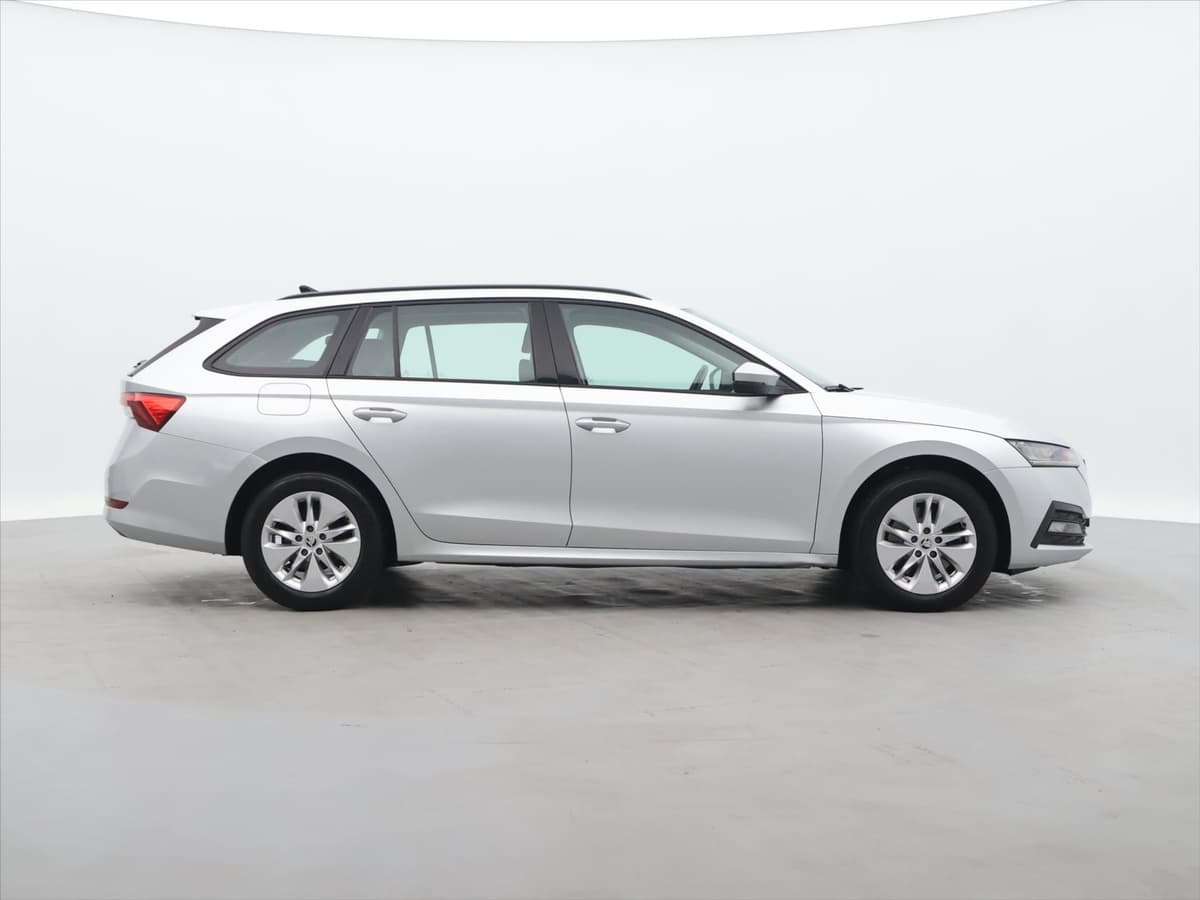 Škoda Octavia - Náhled 8