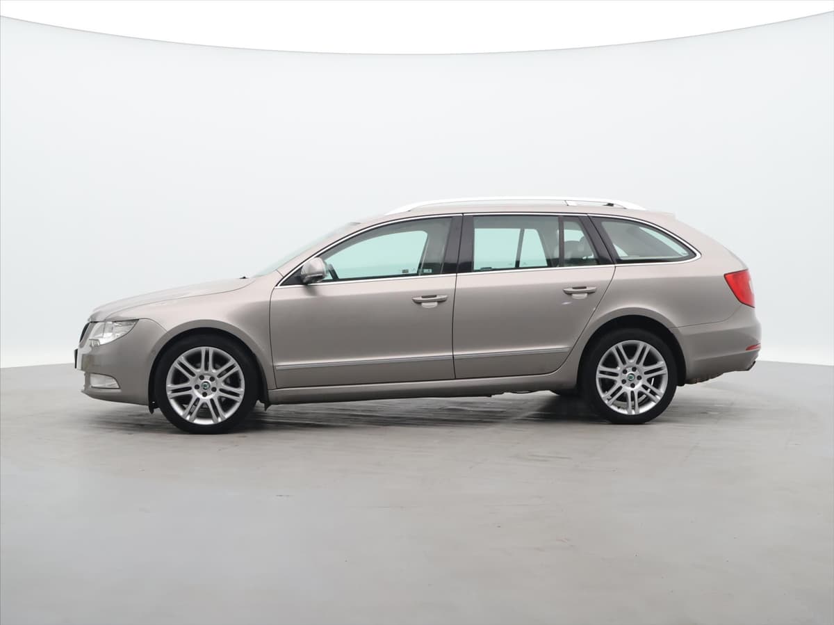 Škoda Superb - Náhled 4