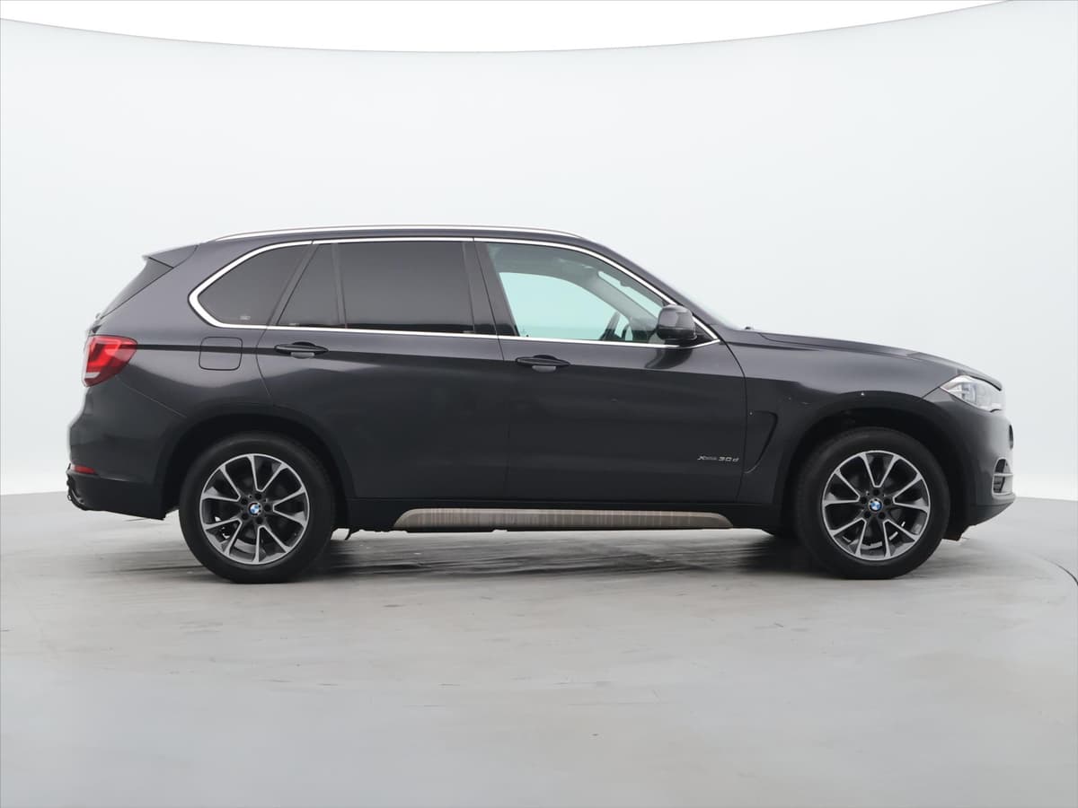 BMW X5 - Náhled 8