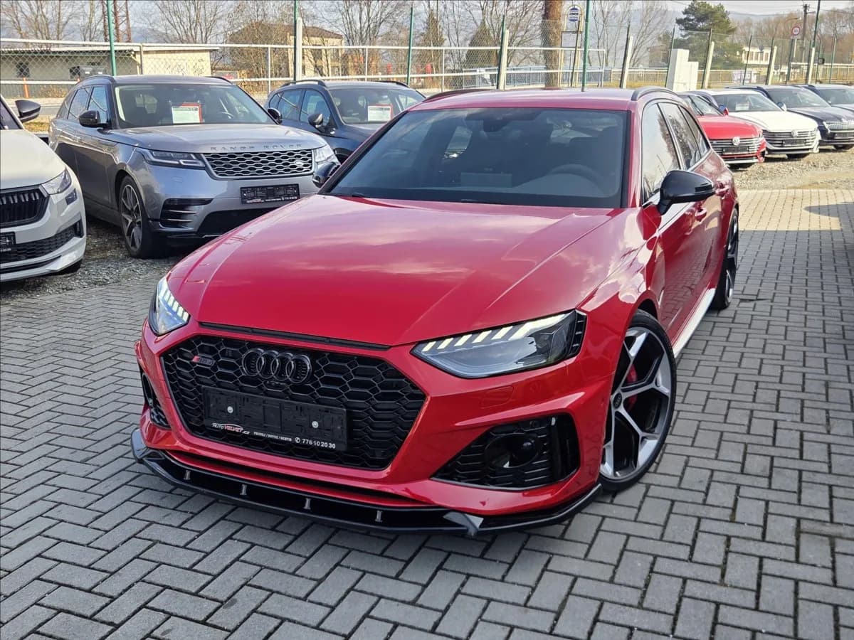 Audi RS 4 - Obrázek 1
