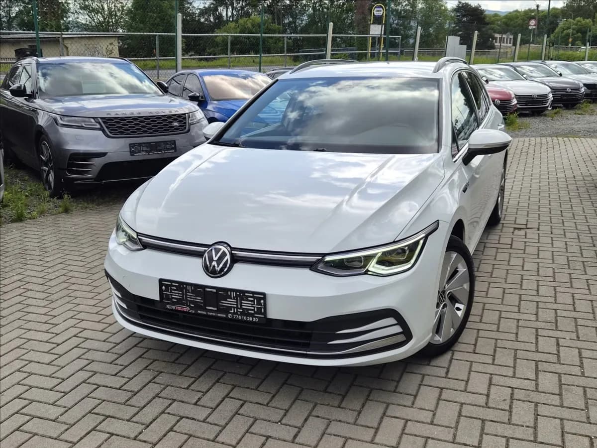 Volkswagen Golf 1,5 TSi DSG STYLE *FullLED*ACC*VIRTUAL*, 2021