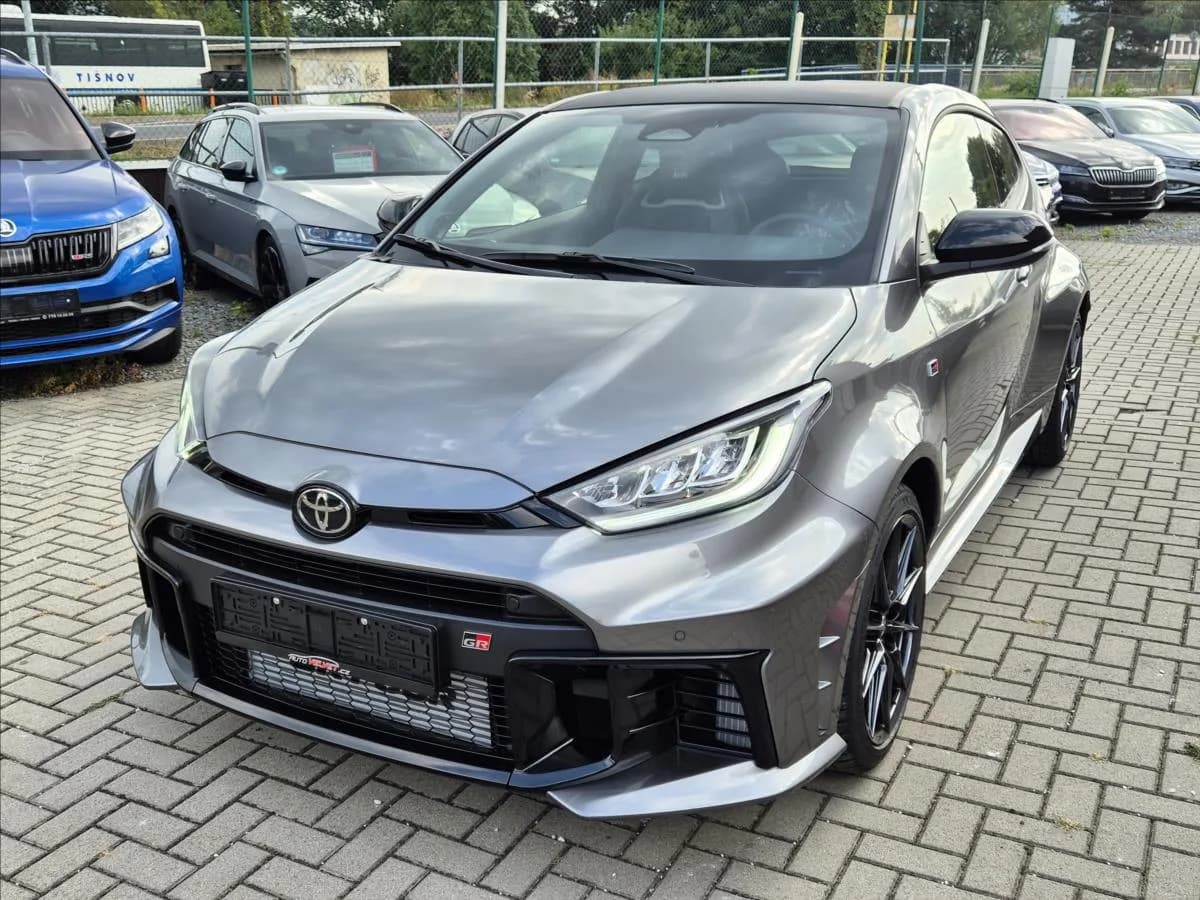 Toyota GR Yaris 1,6 GR 8AT 4x4 FACELIFT *NOVÝ VŮZ*, 2024