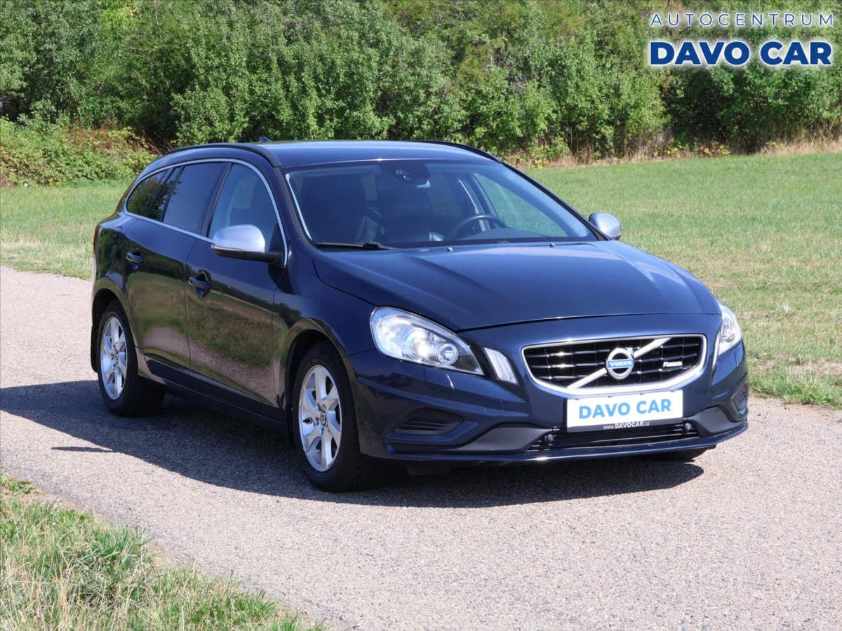 Volvo V60 2,4 D4 V5 Aut. AWD R-design, 2013