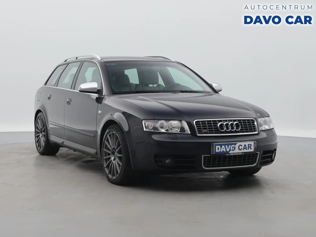 Audi S4 - Obrázek 1