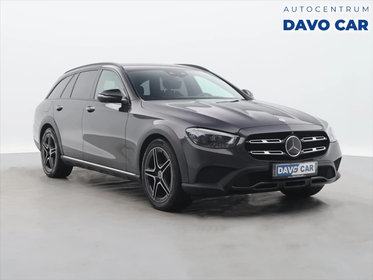 Mercedes-Benz Třídy E - Obrázek 1