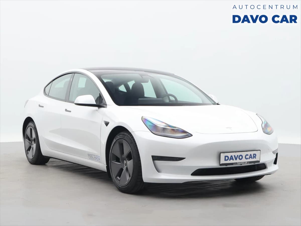 Tesla Model 3 - Obrázek 1