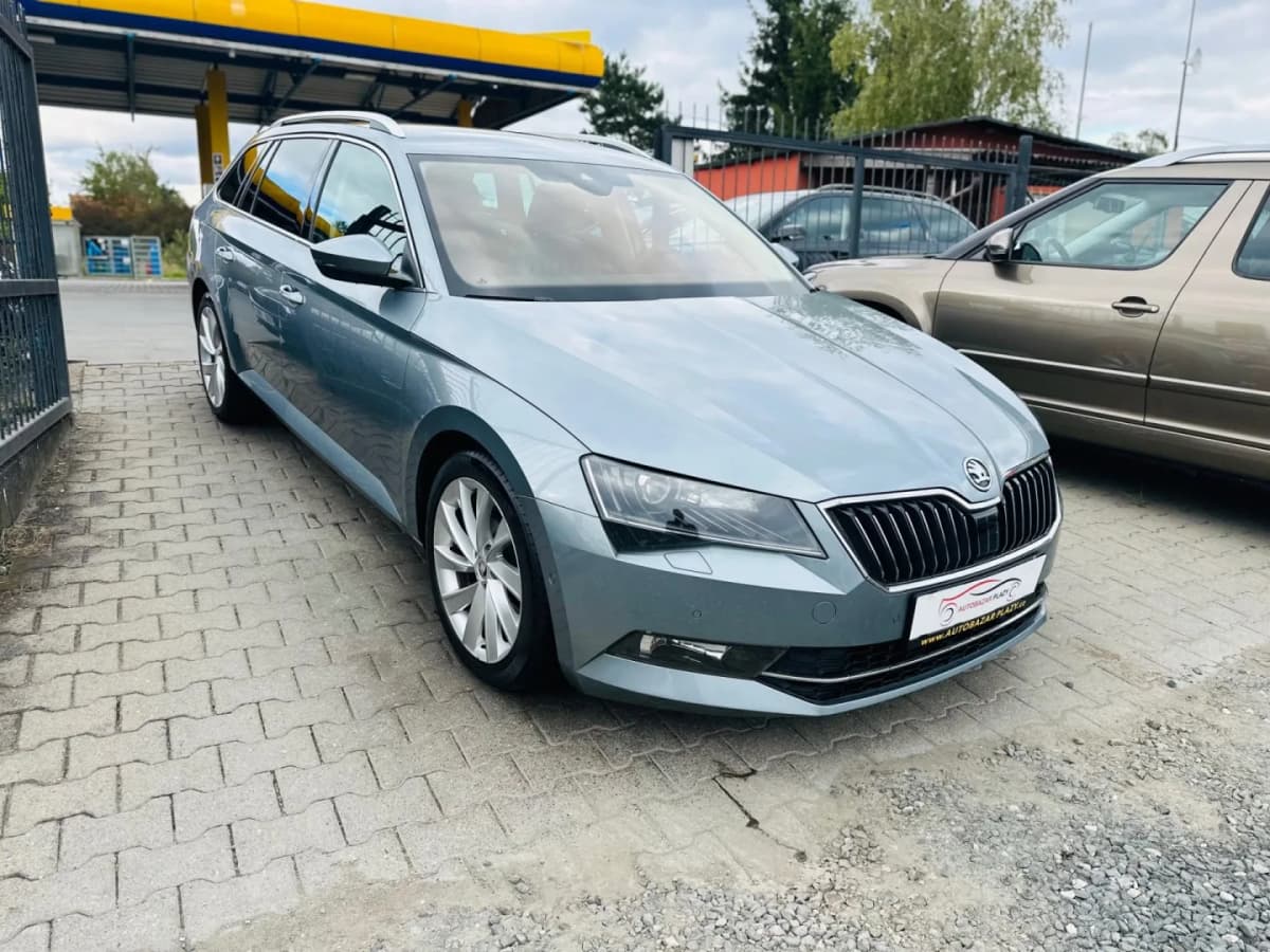 Škoda Superb - Obrázek 1