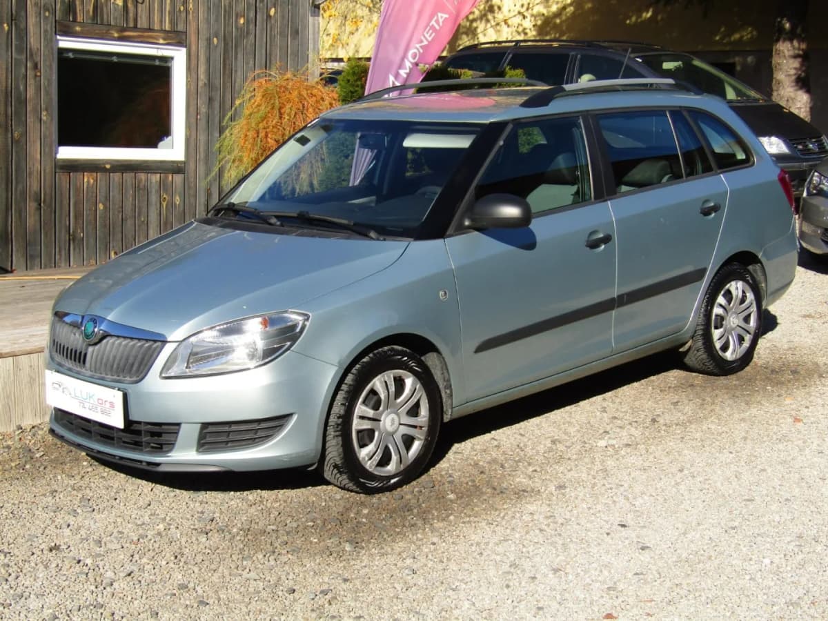 Škoda Fabia 1.2 12v 44kW ZIMNÍ PNEU, 2012