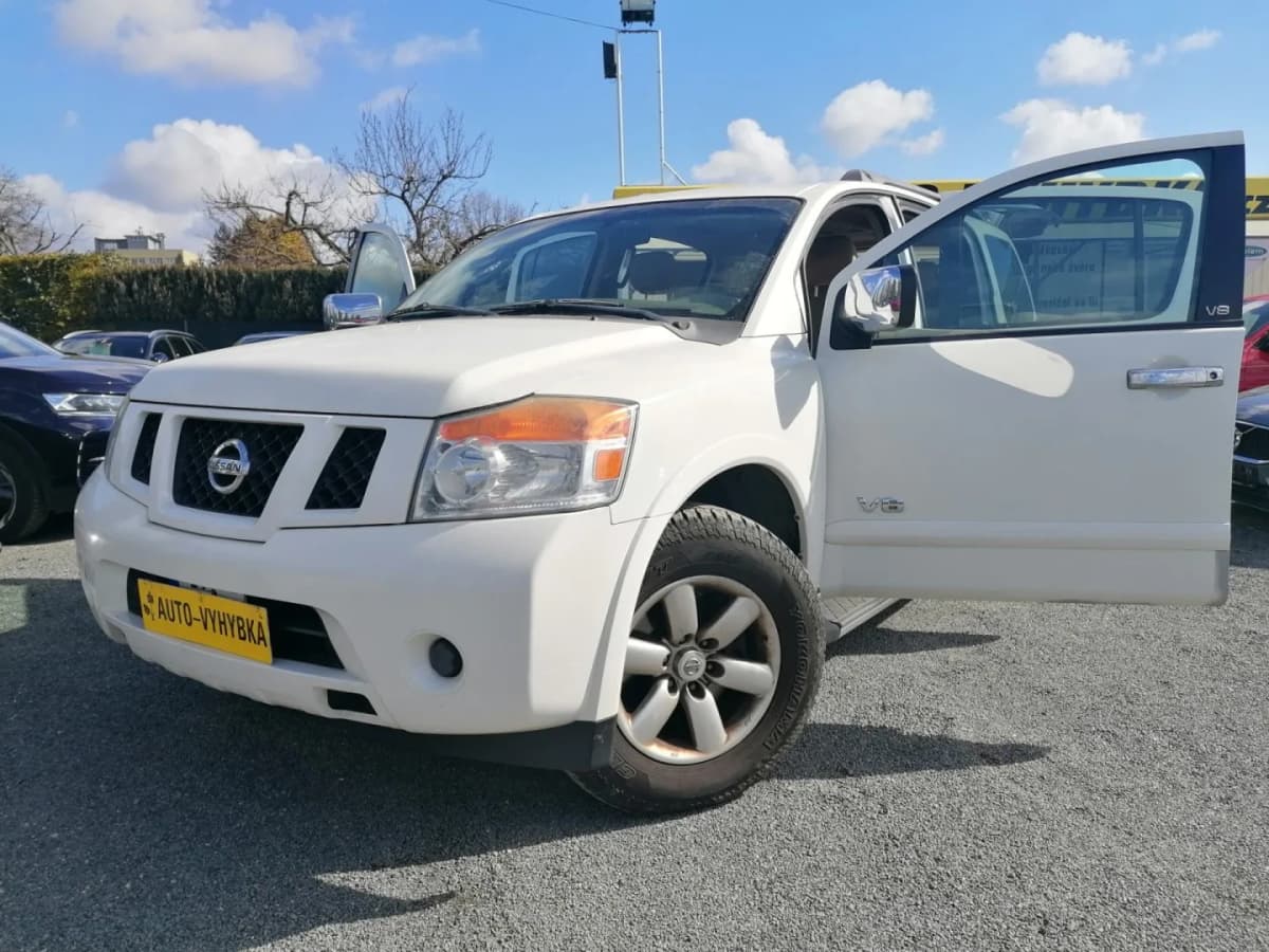 Nissan Armada - Obrázek 1