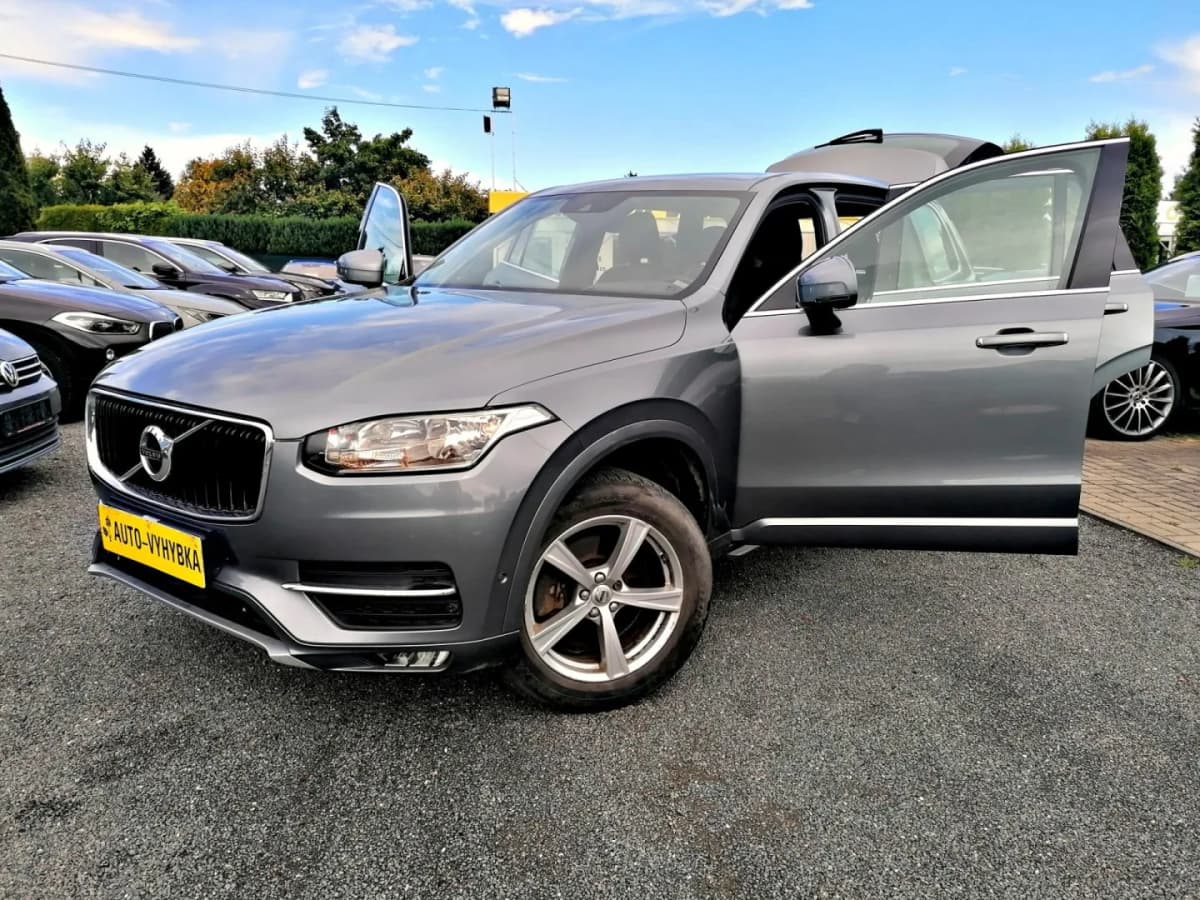 Volvo XC90 - Obrázek 1